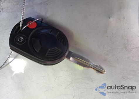 2011 Ford Fusion Sport z USA, uszkodzony, nr VIN 3FAHP0DC1BR255395